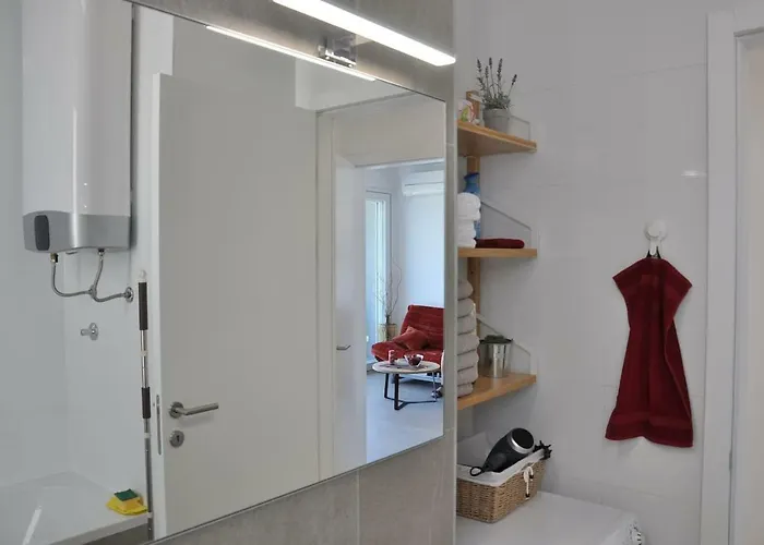 Carmen, Znjan, * Split