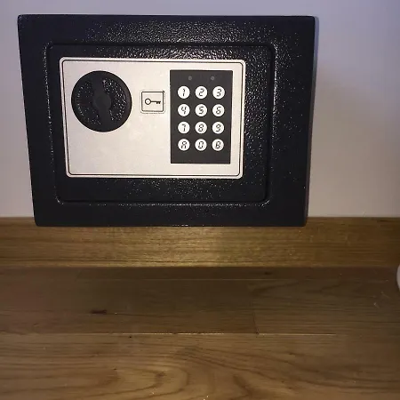 شقة Carmen, Znjan, *